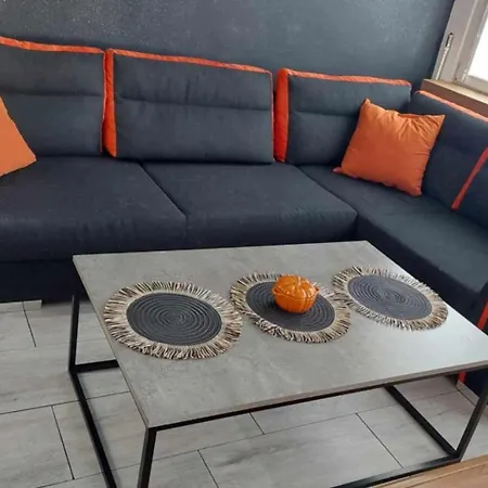 Ekskluzywny W Centrum Z Klimatyzacja I Balkonem