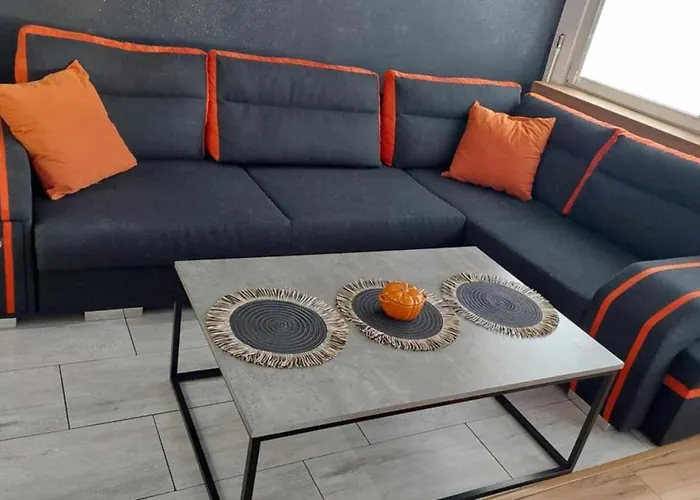 Ekskluzywny W Centrum Z Klimatyzacja I Balkonem